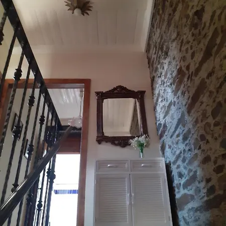 Casa Do Largo Da Igreja Vila Nova de Foz Coa
