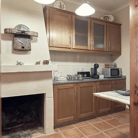 Casa Do Largo Da Igreja * Vila Nova de Foz Coa