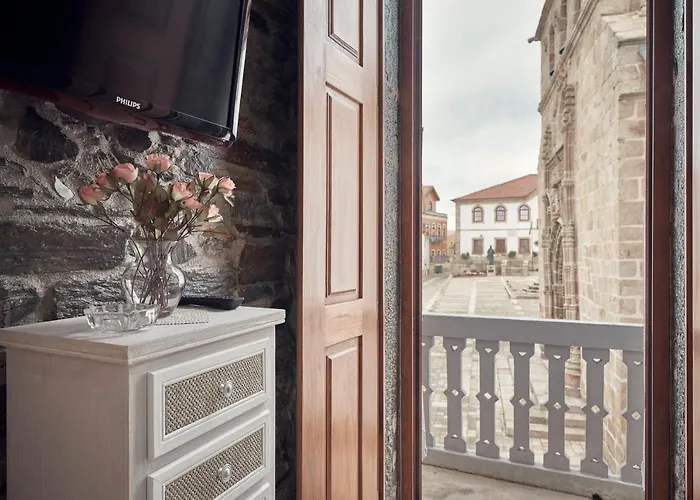 Casa Do Largo Da Igreja Feriehus